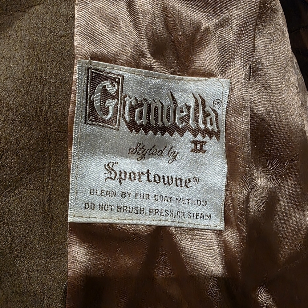 1960s Grandella II by Sportowne Faux Fur Coat Size 6 - Picture 3 of 8